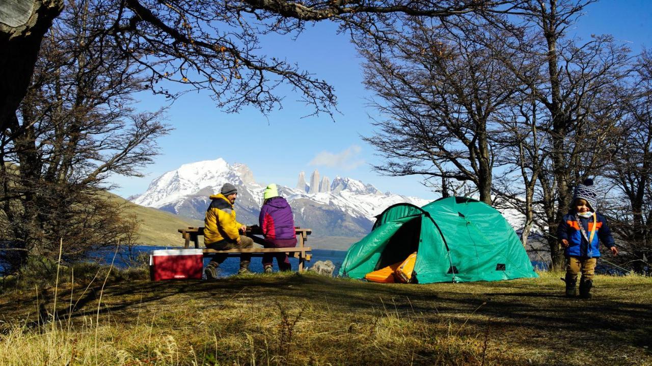 Camping Kau Laguna Azul Torres del Paine National Park Bagian luar foto