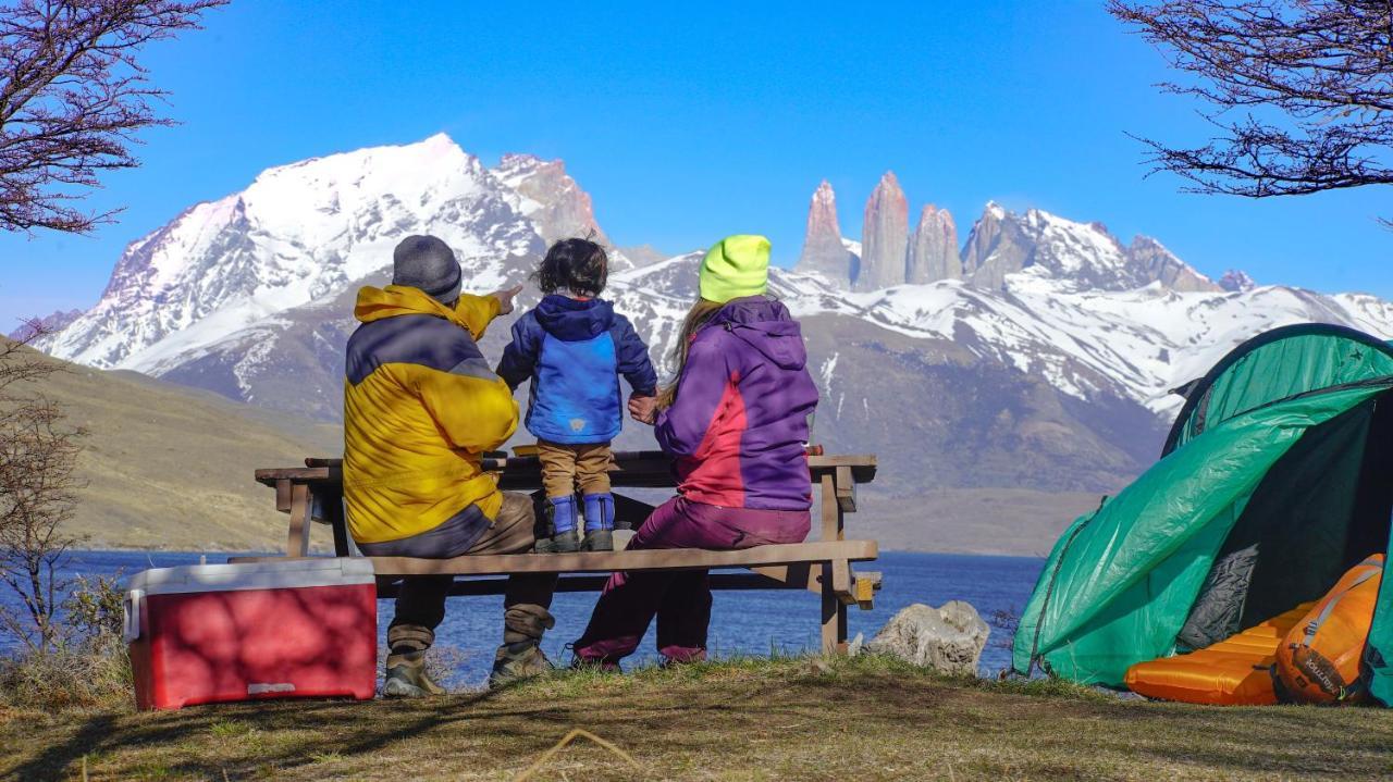 Camping Kau Laguna Azul Torres del Paine National Park Bagian luar foto